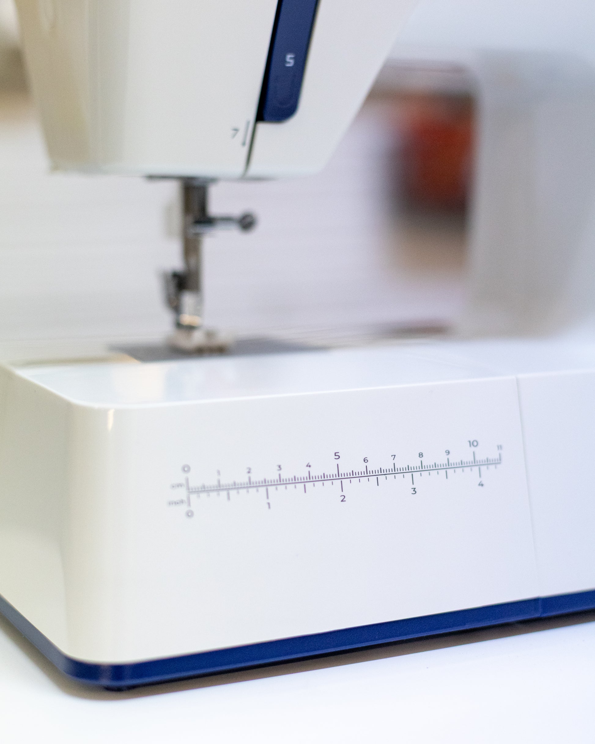 Máquina de coser Alfa ideal para vaqueros y lonetas